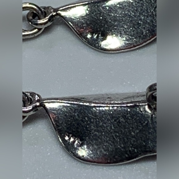 Silpada Vintage VERY RARE Sterling Leaf with Sodalite Bead French Wire E… - Picture 5 of 16